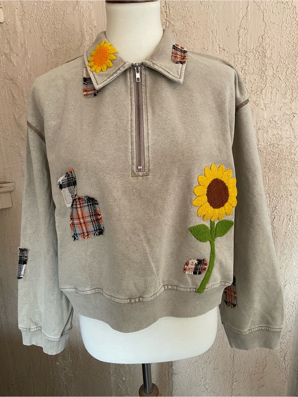 POL Khaki Half-Zip Crewneck Sweater with Yellow Sunflower Appliqué